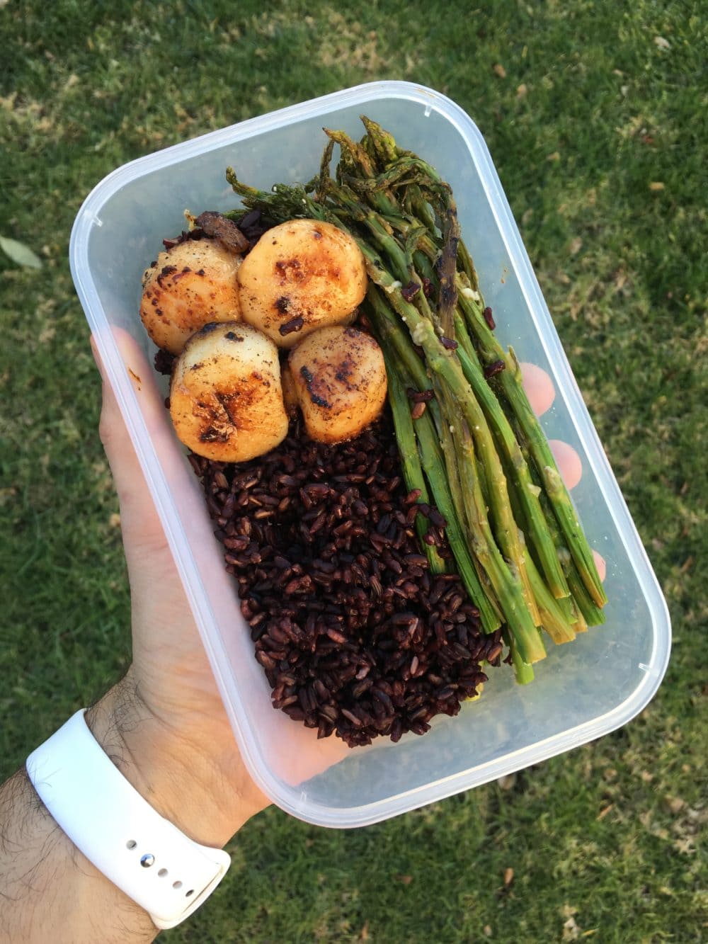 black rice scallop and asparagus meal prep