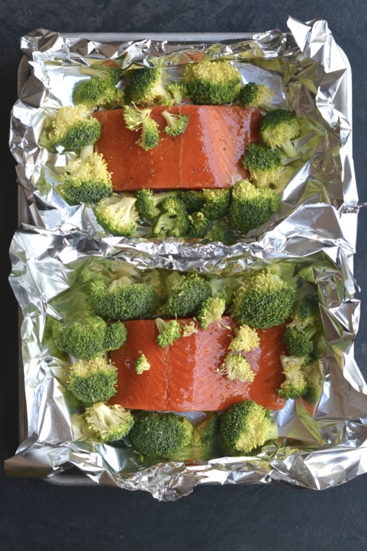 Turmeric Ginger Salmon in Foil Meal Prep