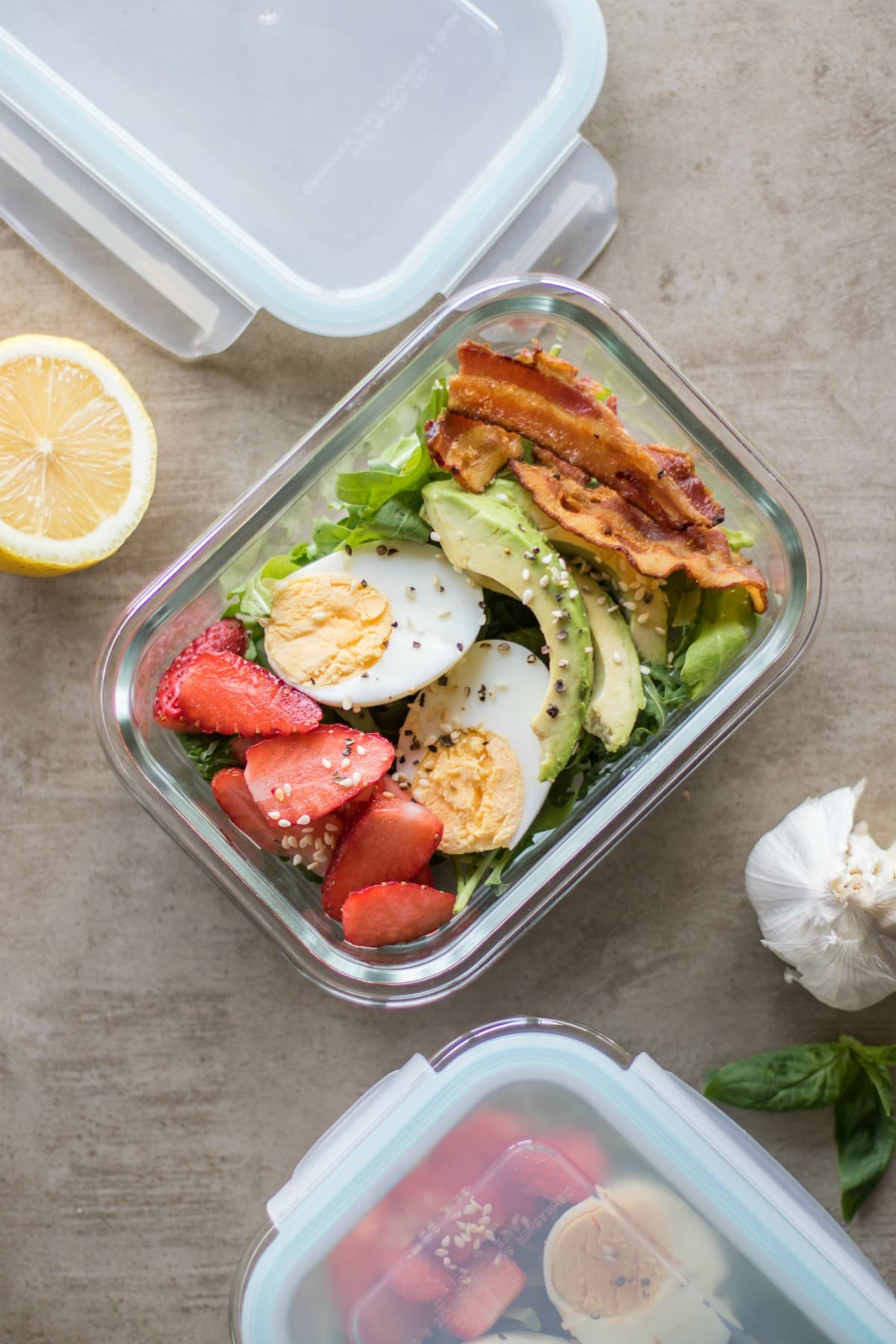 Whole30 Bacon & Strawberry Breakfast Salad