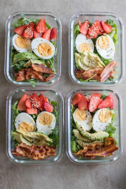 Whole30 Bacon & Strawberry Breakfast Salad