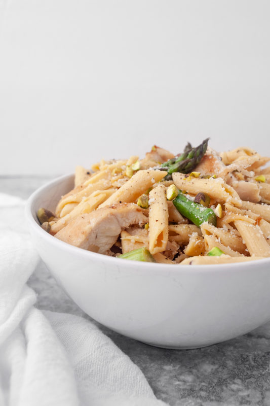 Chicken Penne With Asparagus and Pistachios 