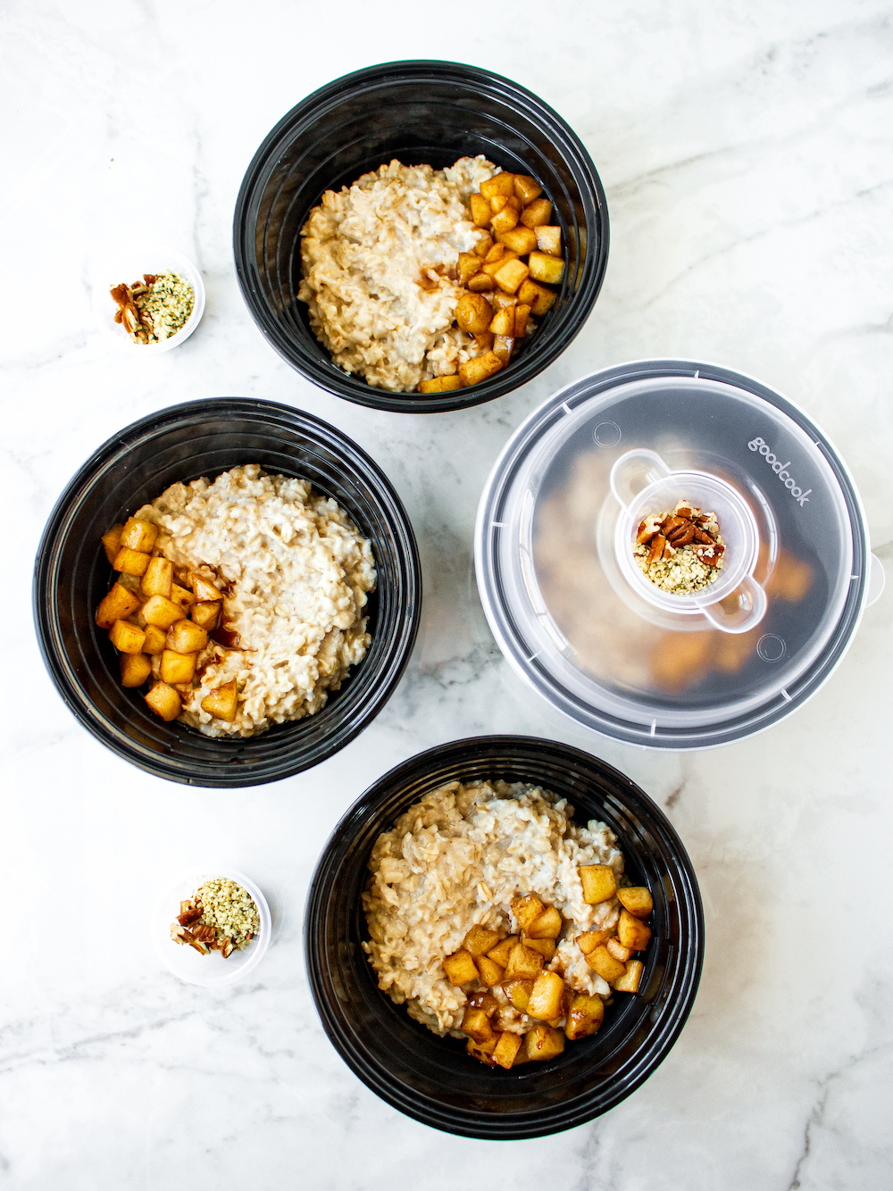 Vegan Oatmeal Bowls With Sauteed Cinnamon Apples