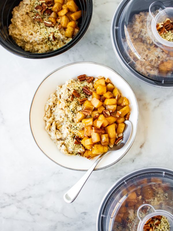 Healthy Bowl Of Cinnamon Oatmeal - The Simple Veganista