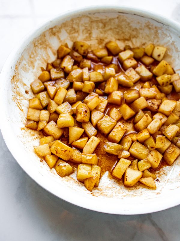 Vegan Oatmeal Bowls With Sauteed Cinnamon Apples 