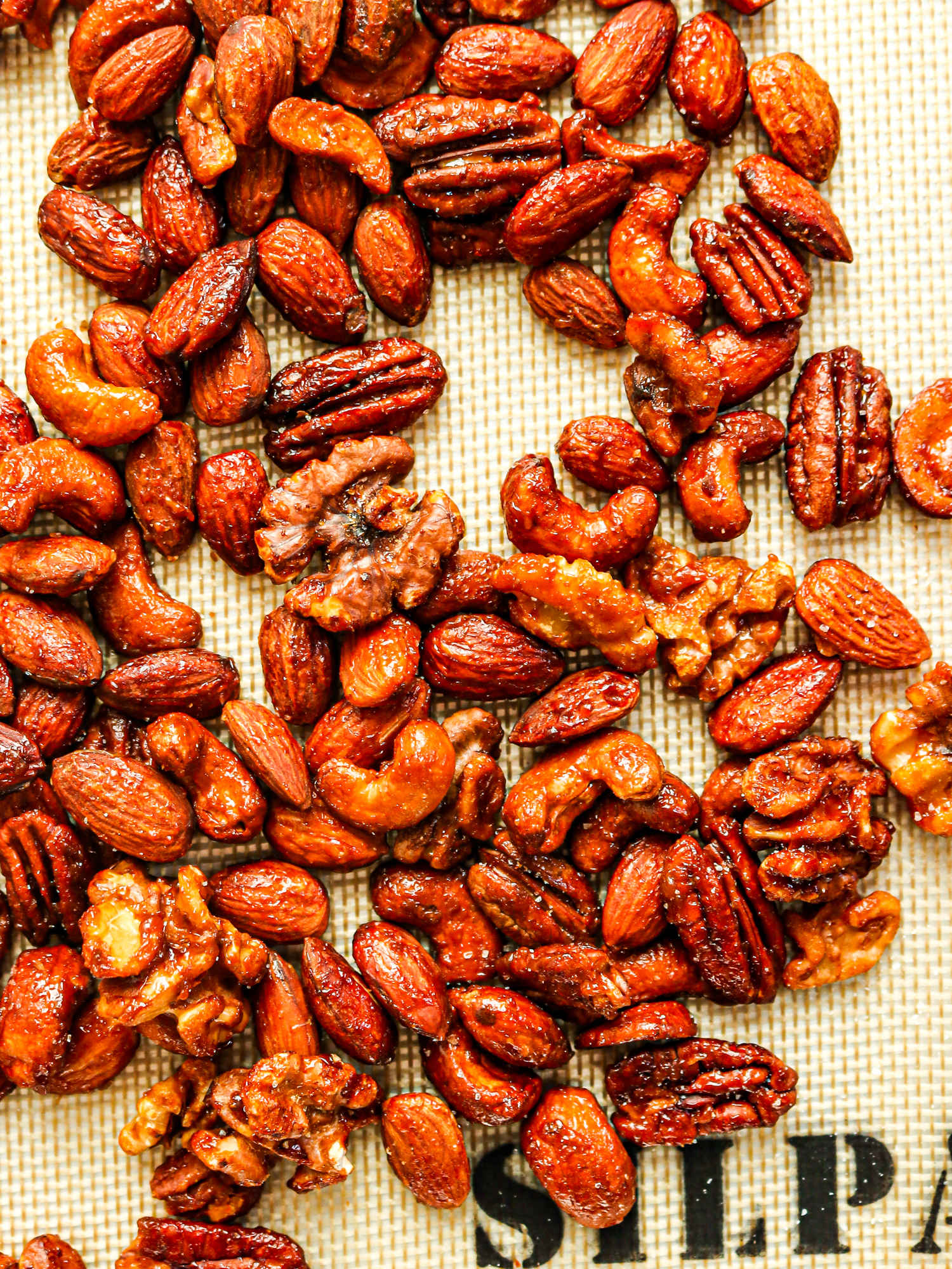 Sweet and spicy air fryer mixed nuts