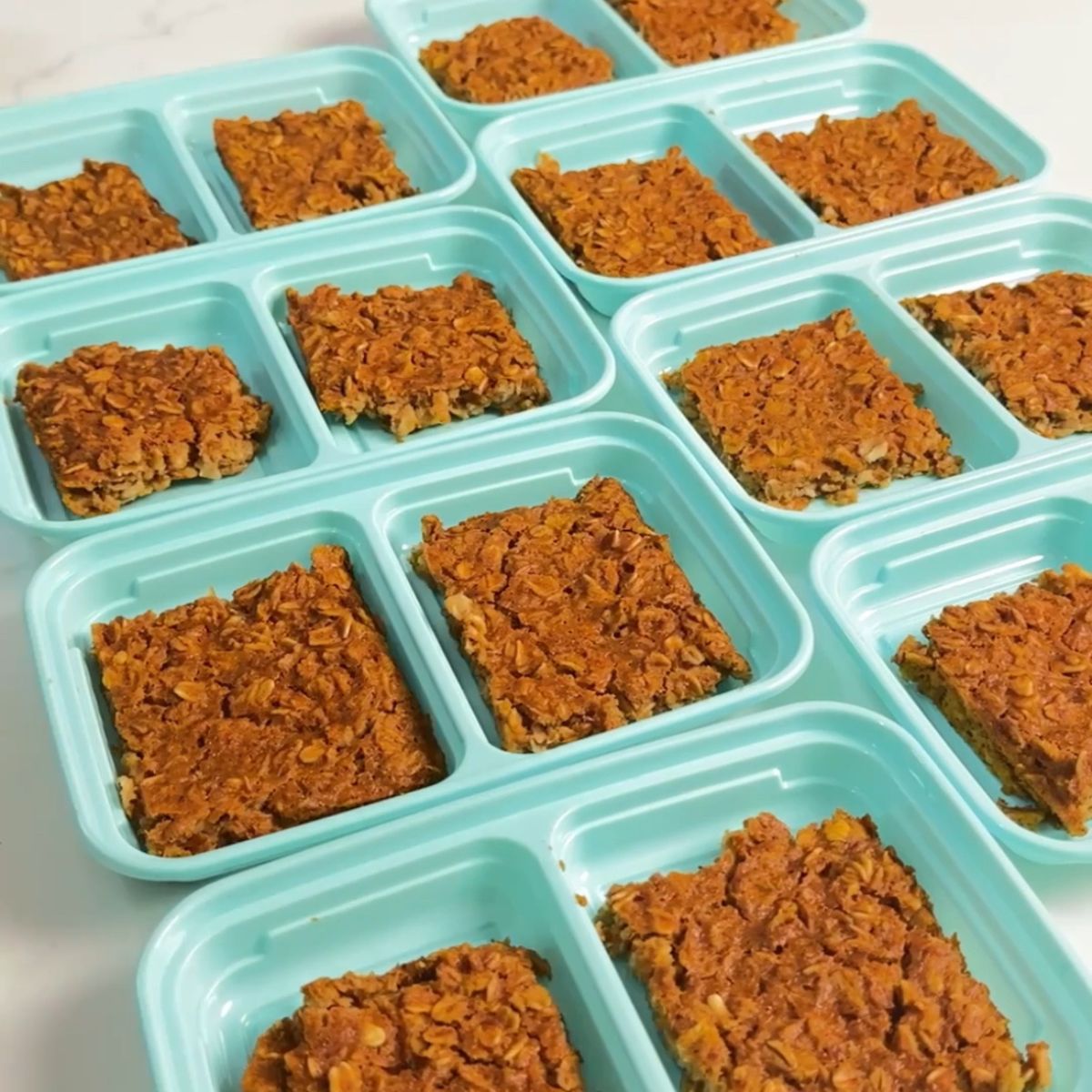 Baked Pumpkin Pie Oat Snack Bars meal prep snack